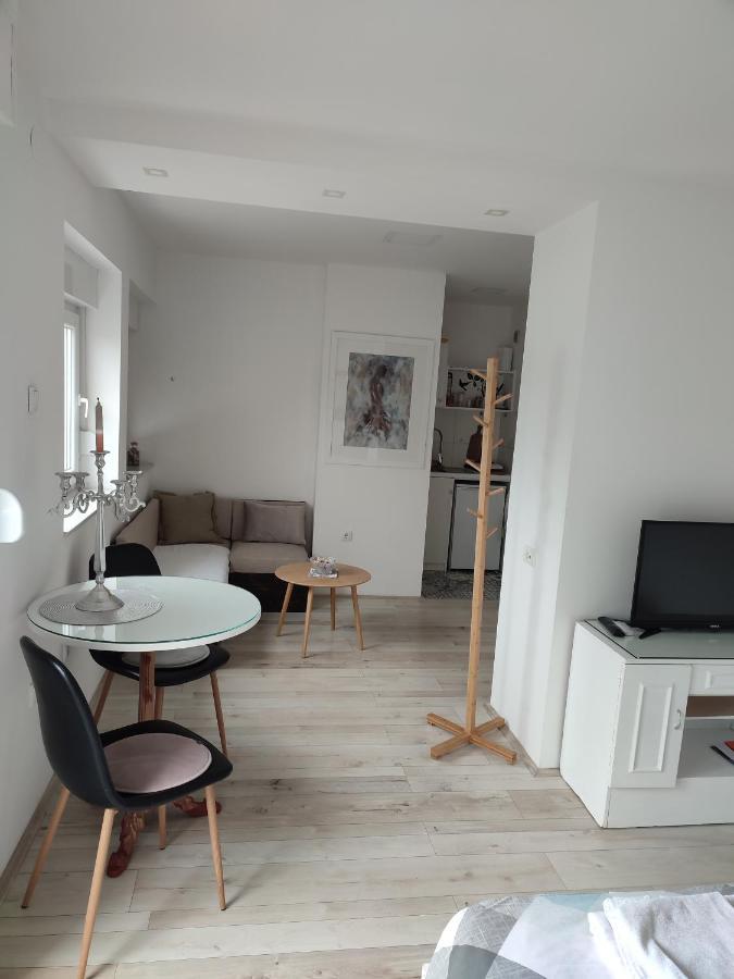 טרביניה Apartman Park מראה חיצוני תמונה