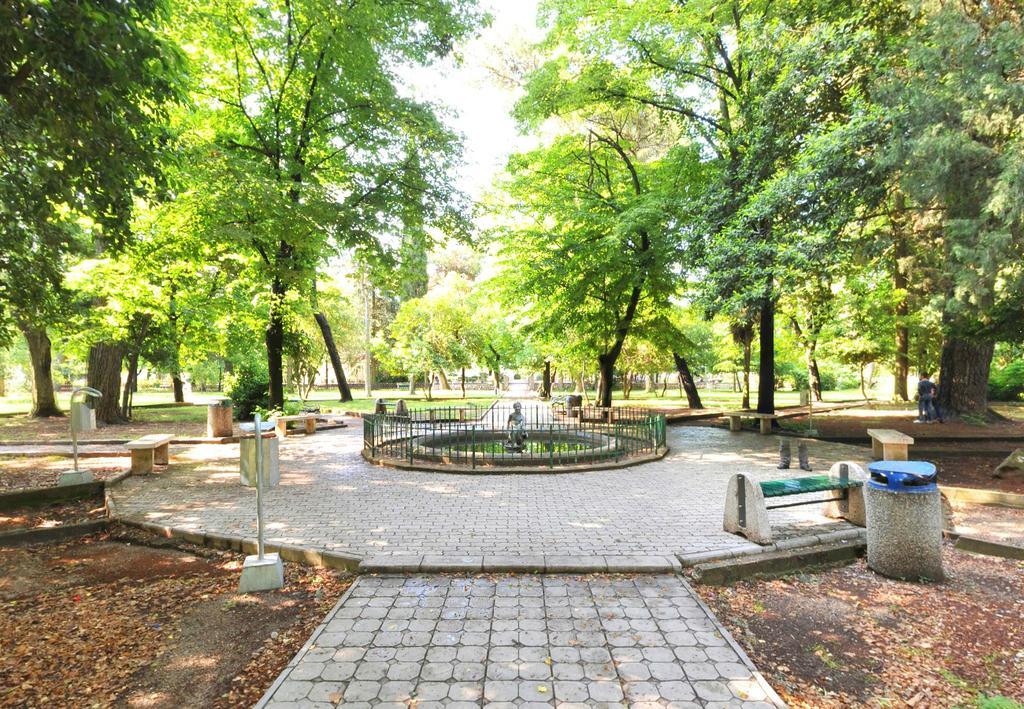 טרביניה Apartman Park מראה חיצוני תמונה
